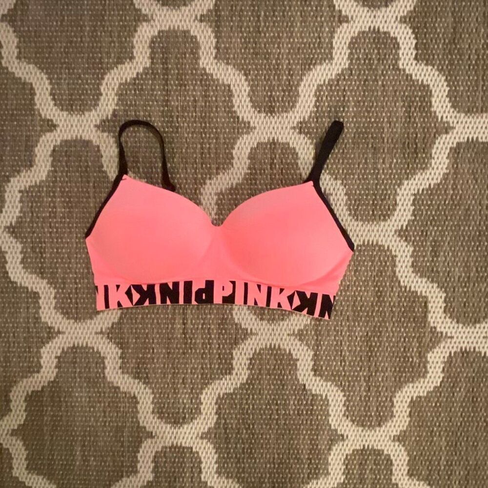 Victoria’s Secret lightly lined Bralette bra size small